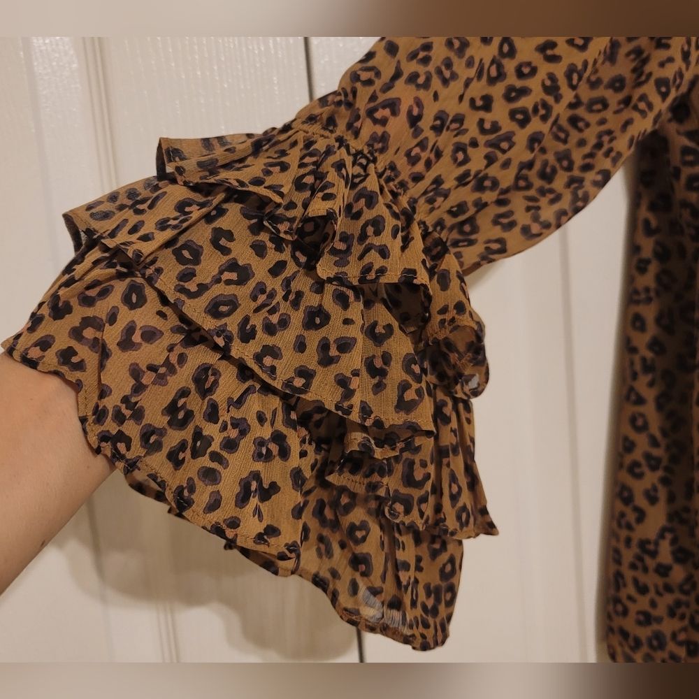 Leopard Ruffle Boho Blouse - Picture 4 of 7